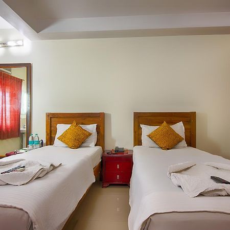 Hotel Seetal Cuttack Buitenkant foto