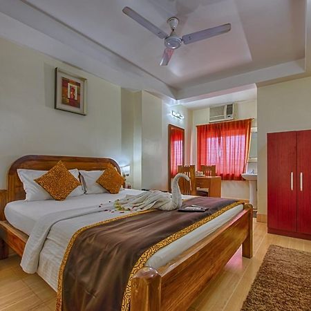 Hotel Seetal Cuttack Buitenkant foto