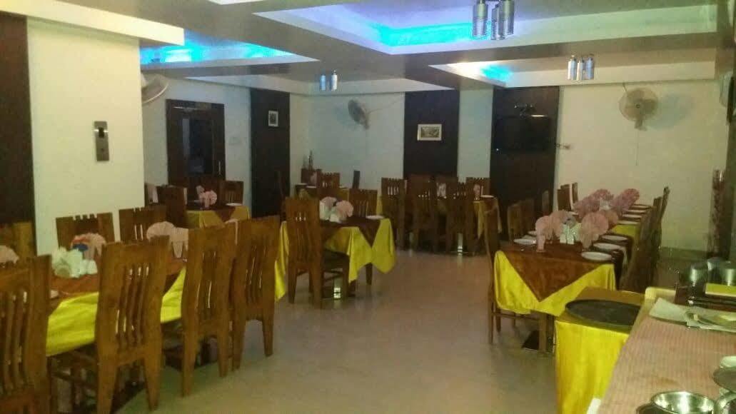 Hotel Seetal Cuttack Buitenkant foto