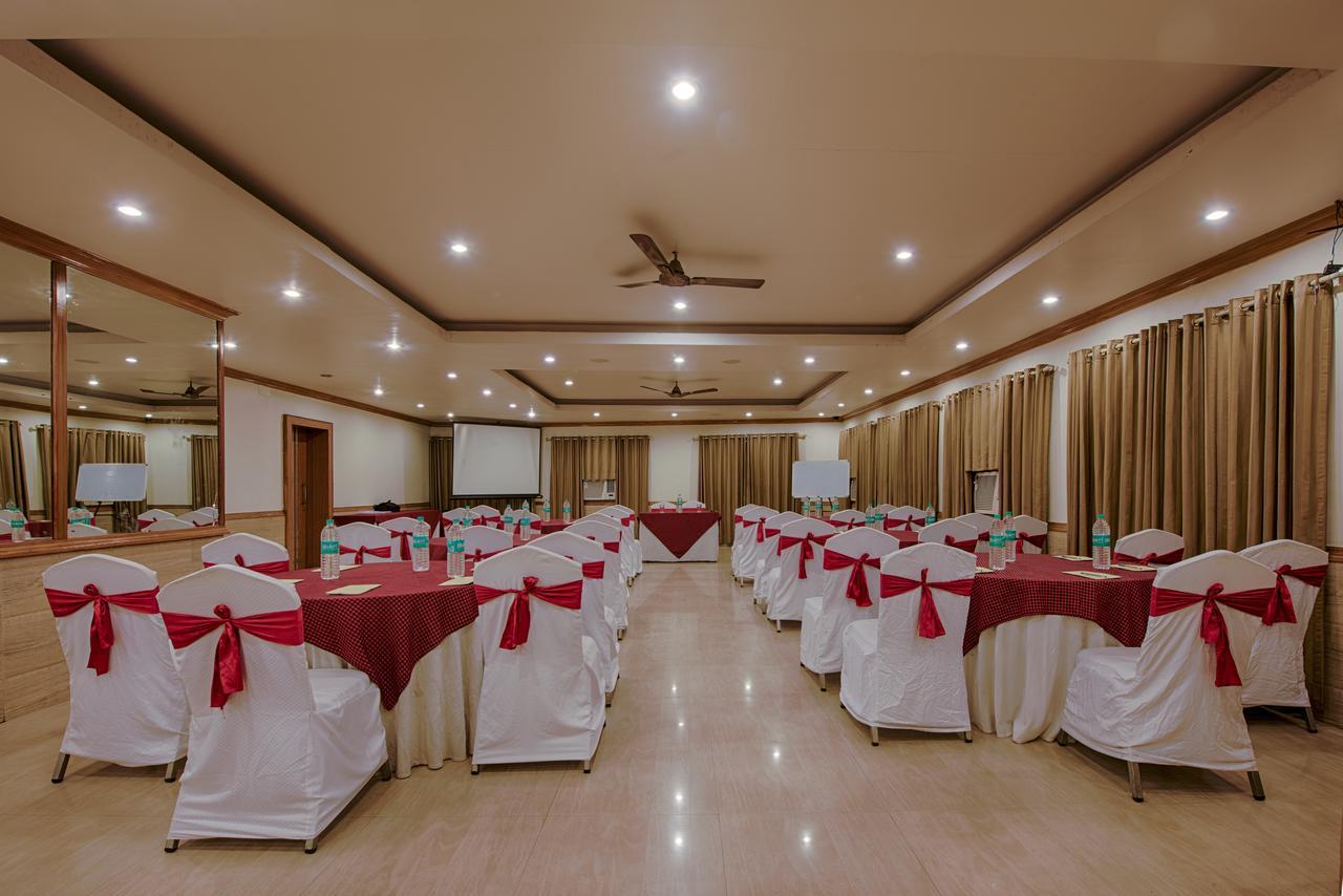 Hotel Seetal Cuttack Buitenkant foto